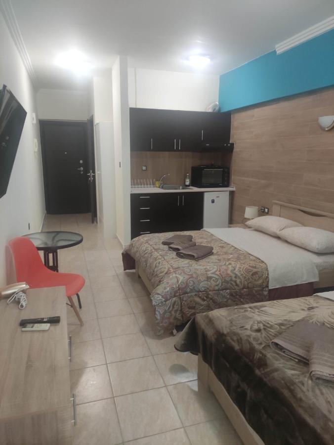 G M 3 Rooms Kentpo In The Heart Of The City Larissa Exterior foto